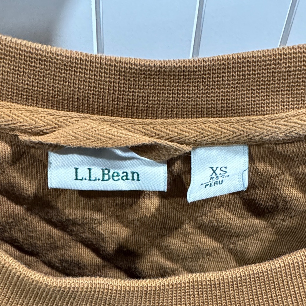 L.L. Bean Tan Quilted Pullover - Picture 2 of 2